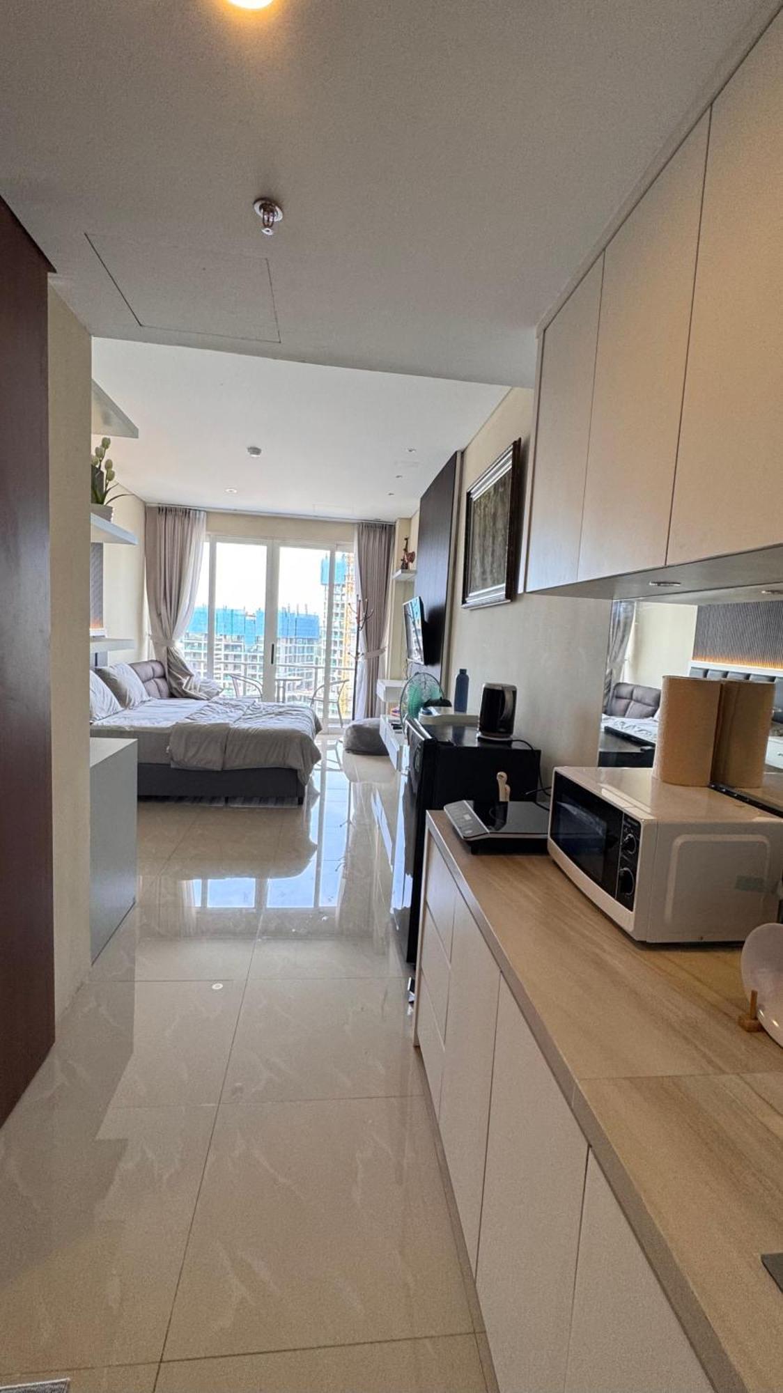 Nagoya Thamrin Apartment High Floor With View Exterior photo