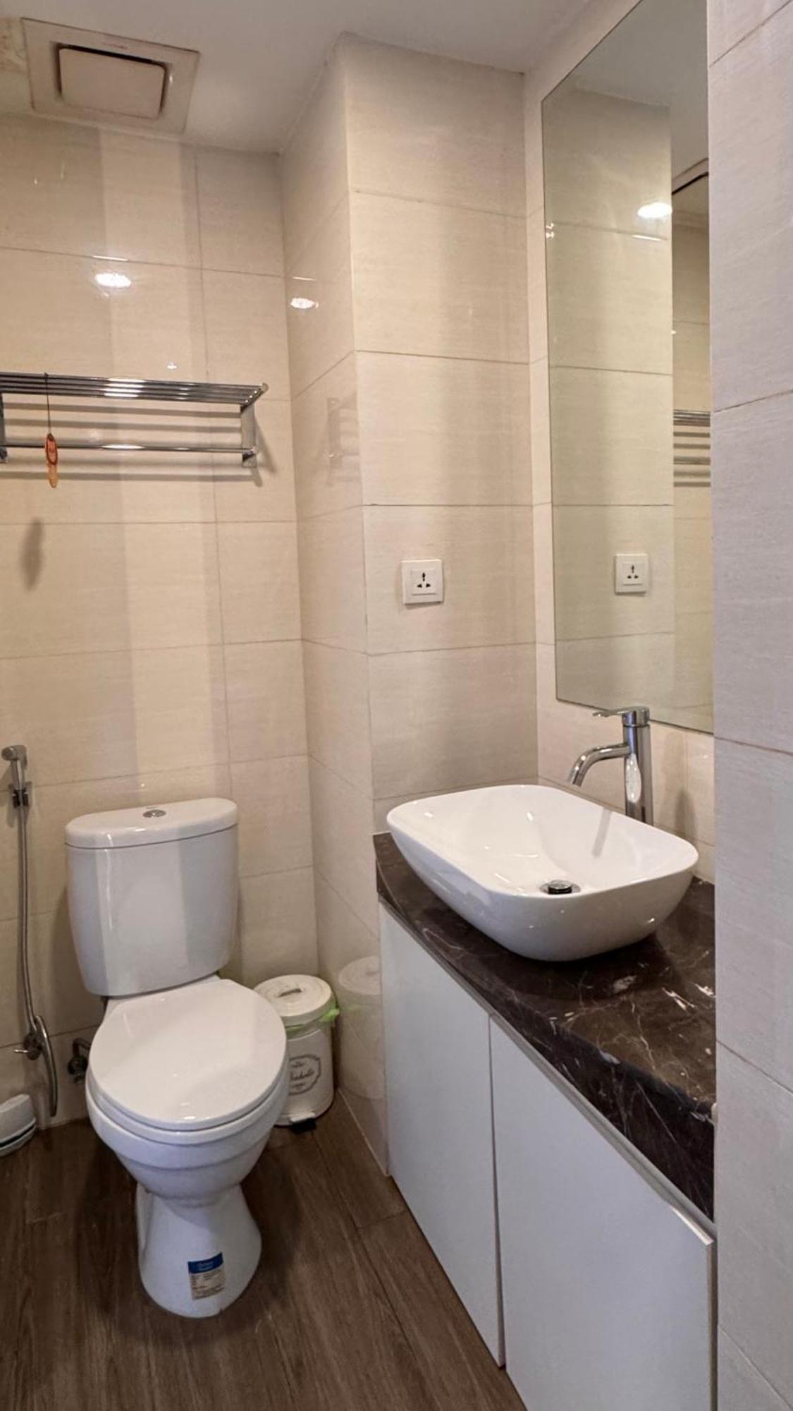 Nagoya Thamrin Apartment High Floor With View Exterior photo